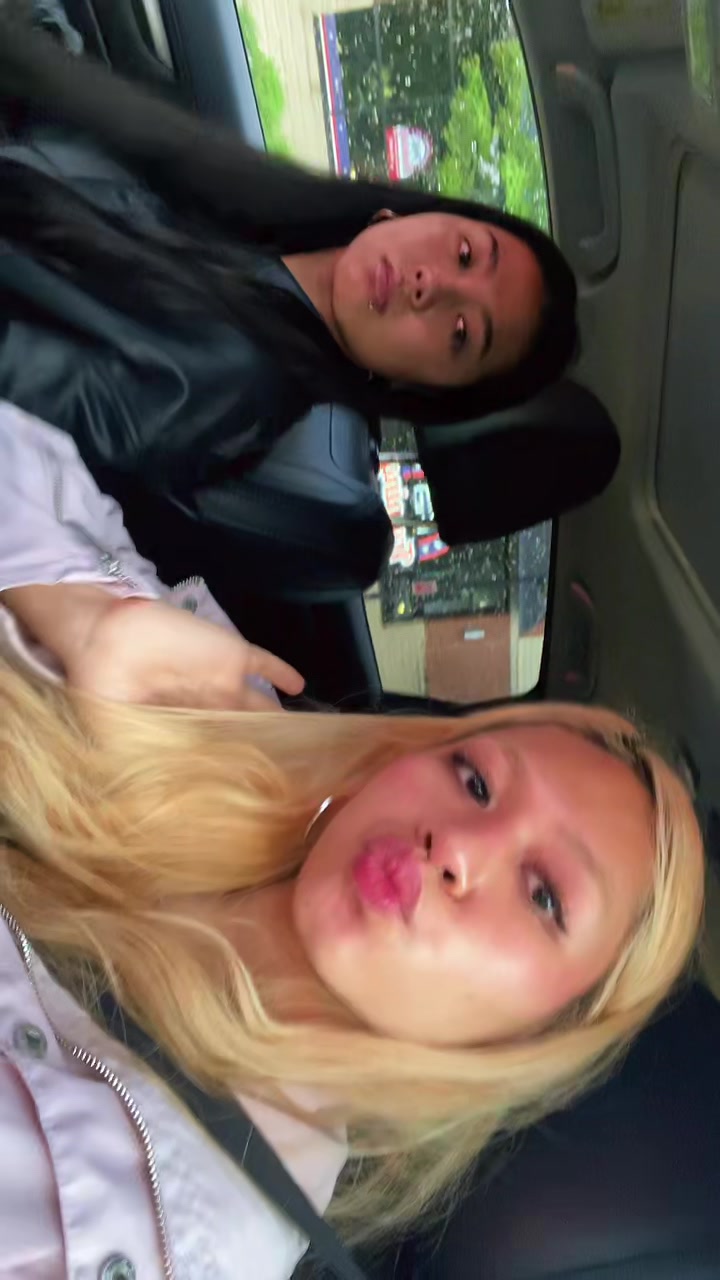 @Chica🐥