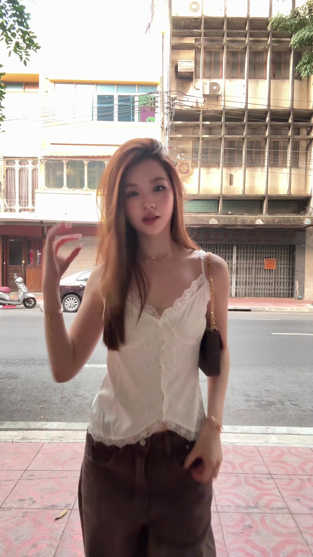 @giftnuttarin