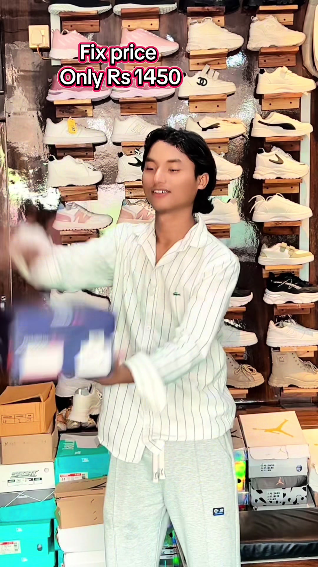 @Shoe Bank And Fashion Hunt