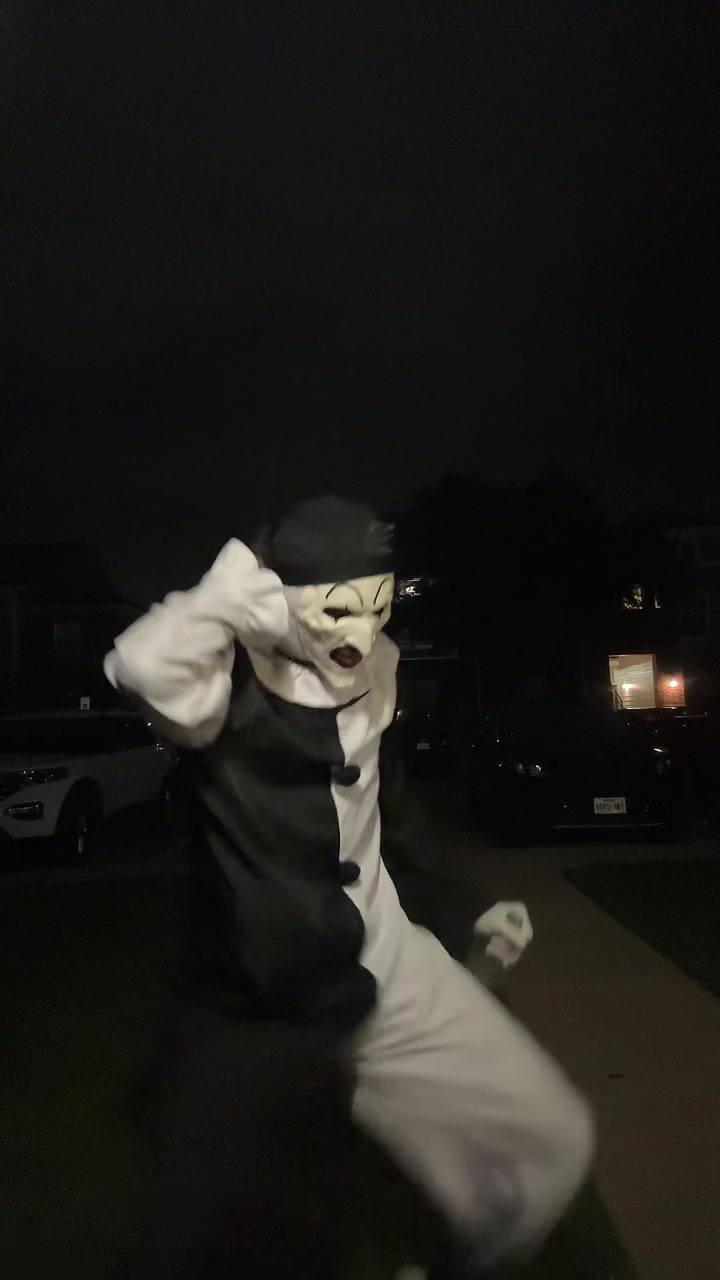 @therealhandsomebrownie
