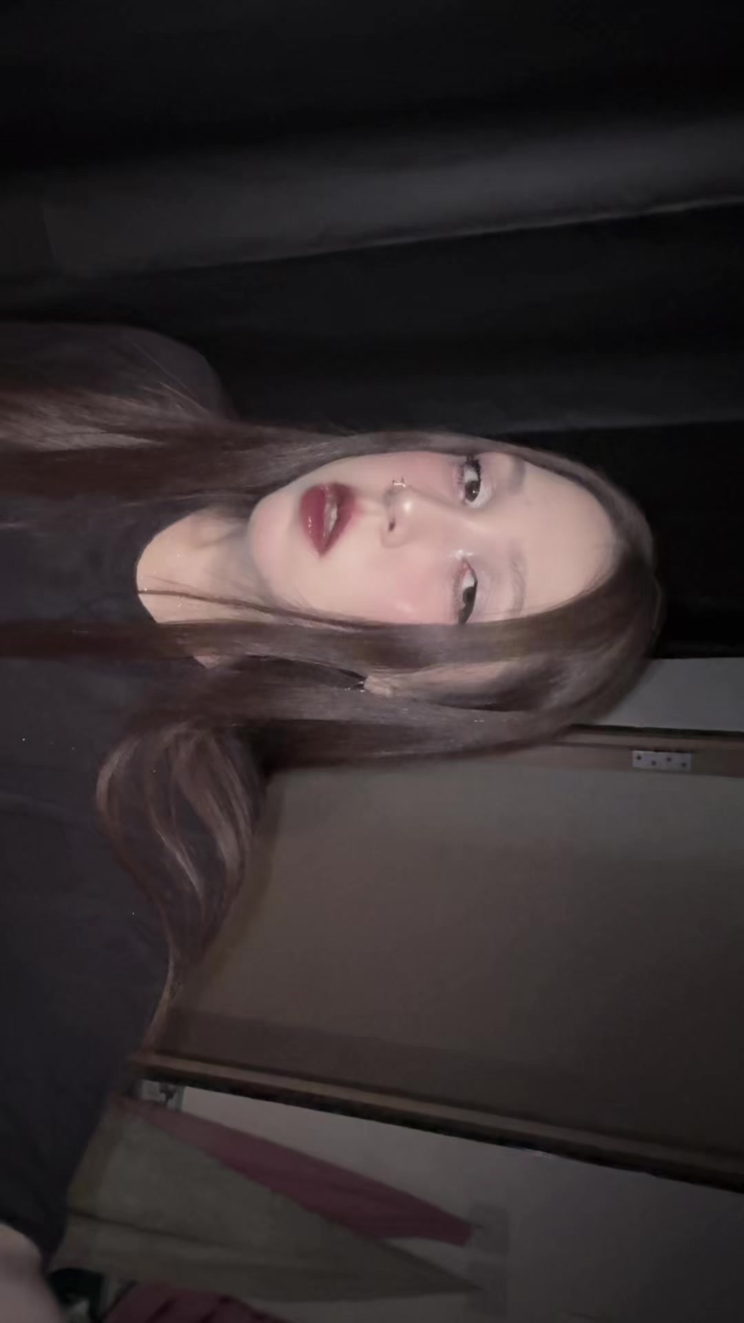 @Собаки лают на королеву