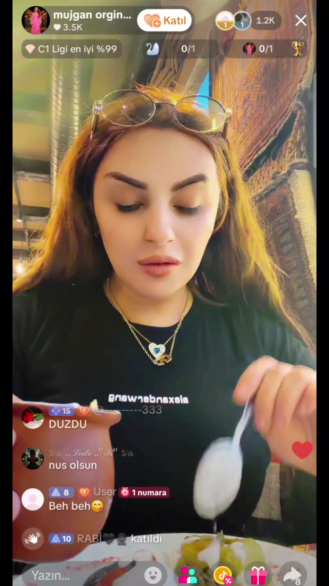 @TƏNQİD N&Ouml;QTESI