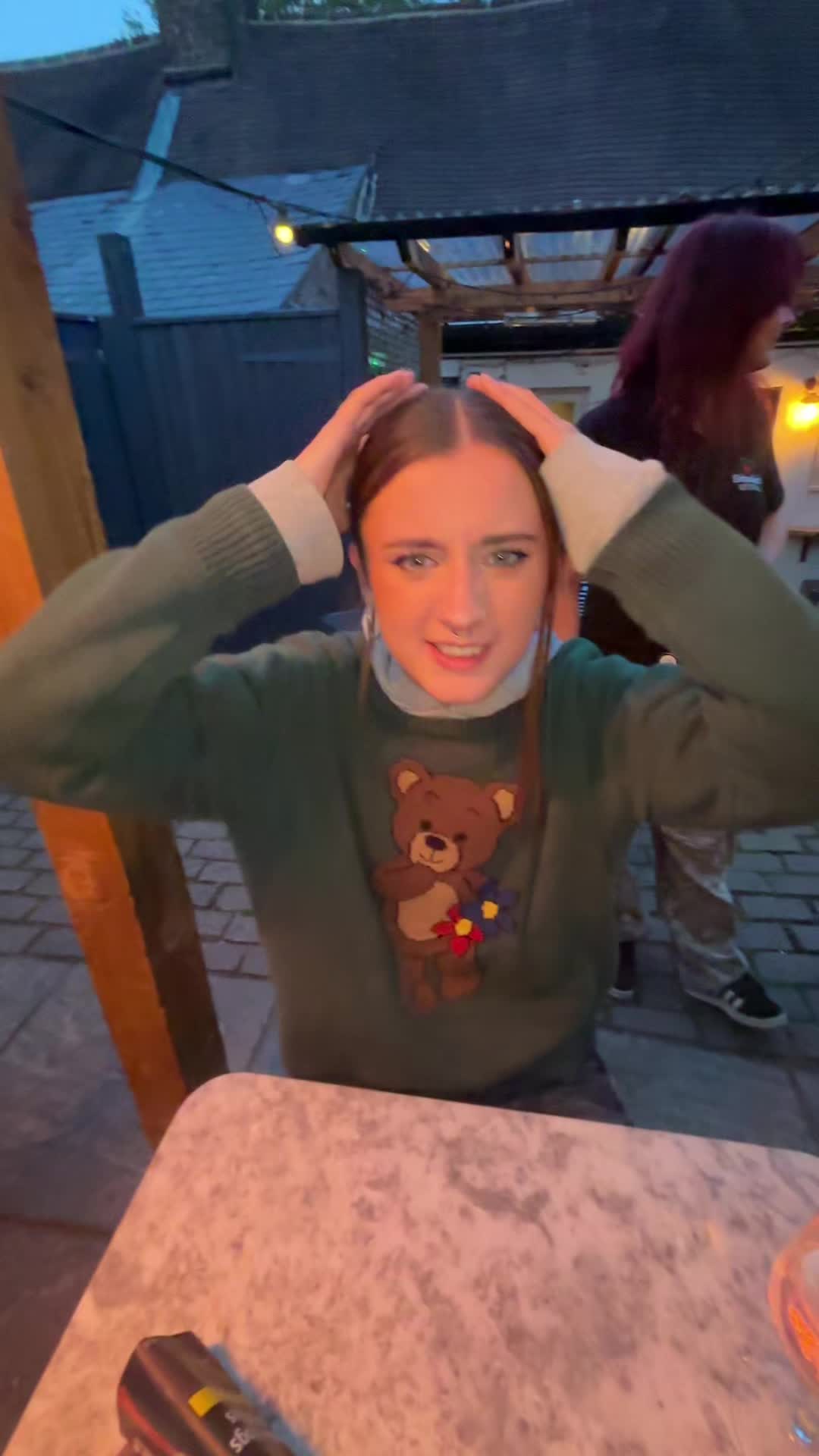 @Ella