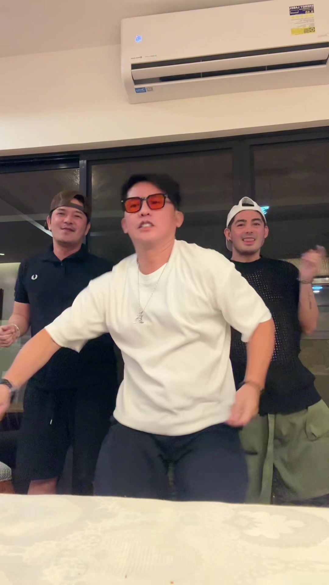 @JoeyAndres_Sb