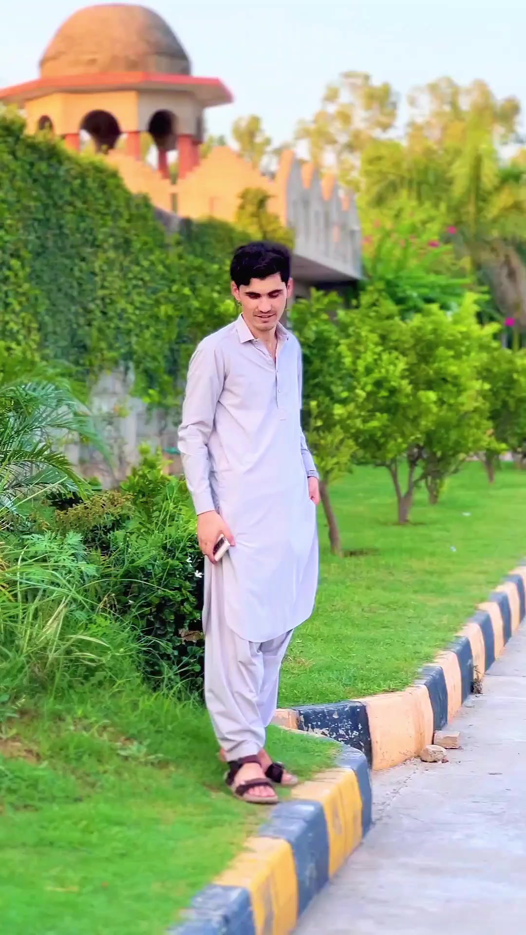 @Masood yam🙂💫