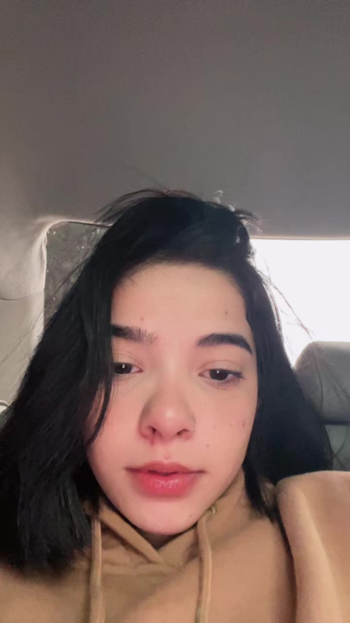 @yasminbrunethi