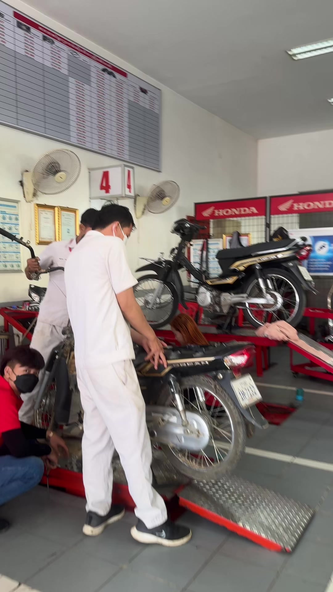 @Honda Lim Horng