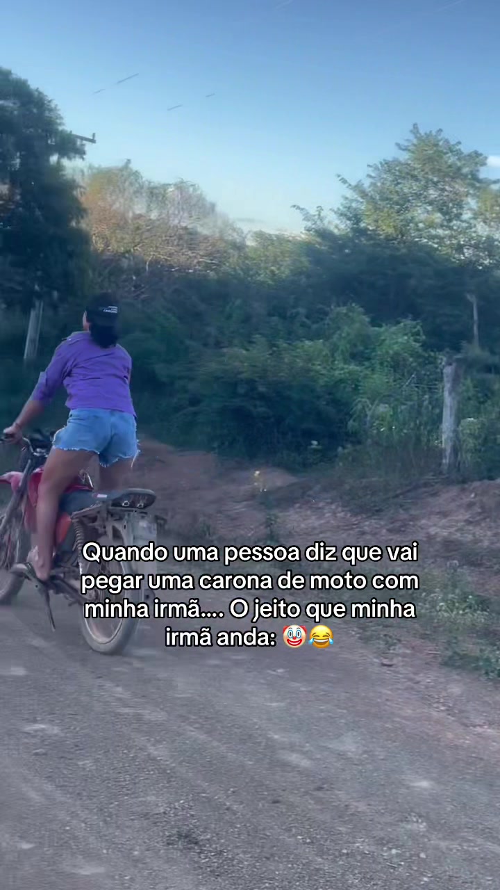 @monicadejatoba