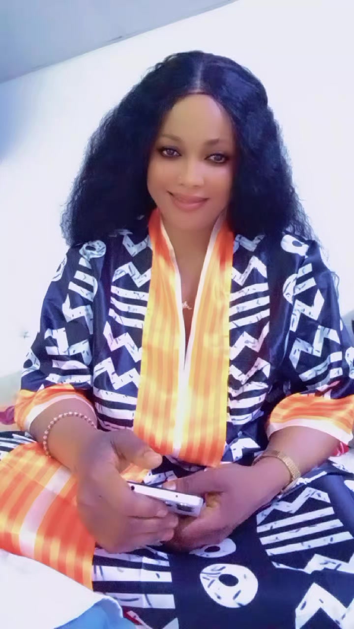 @MRS SESAY 🇸🇱🇸🇱🙏🙏🇴🇲🇴🇲