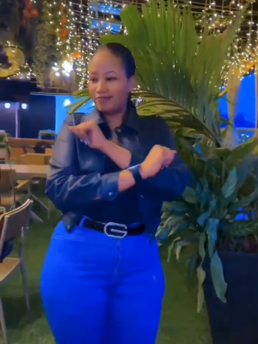 @Ujeneza Diane