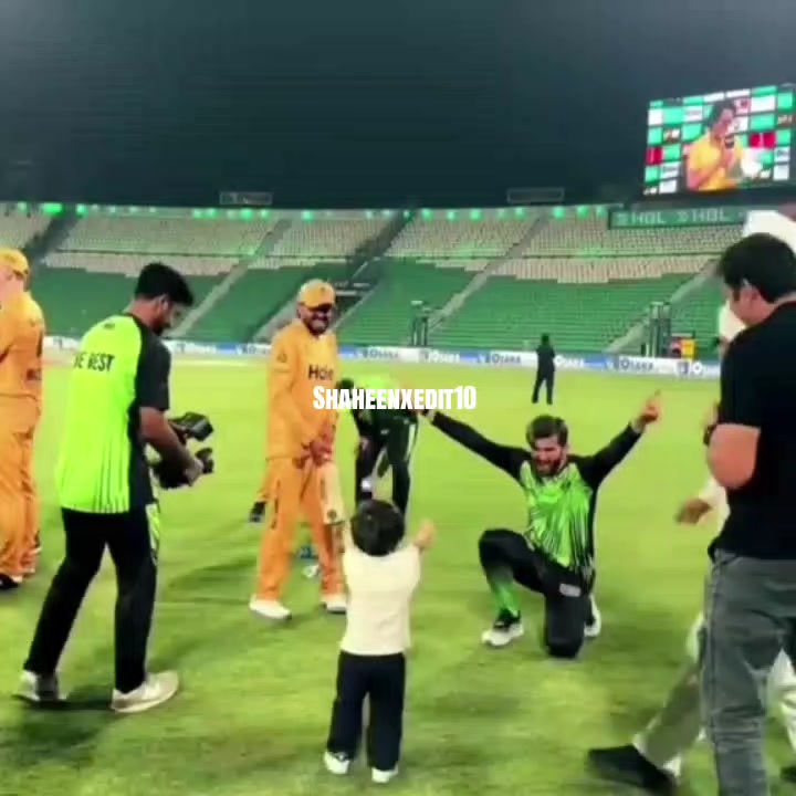 @Shaheen Shah Afridi