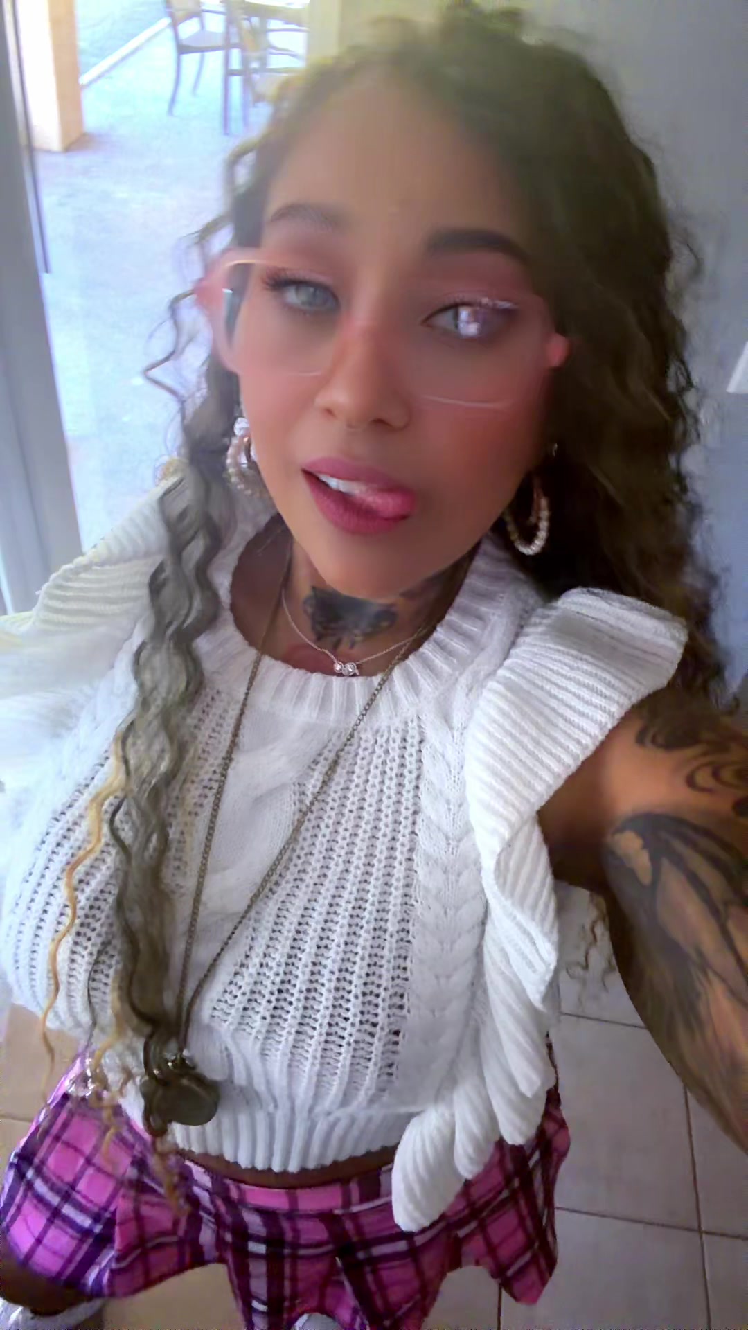 @Erika_TattedAmputee