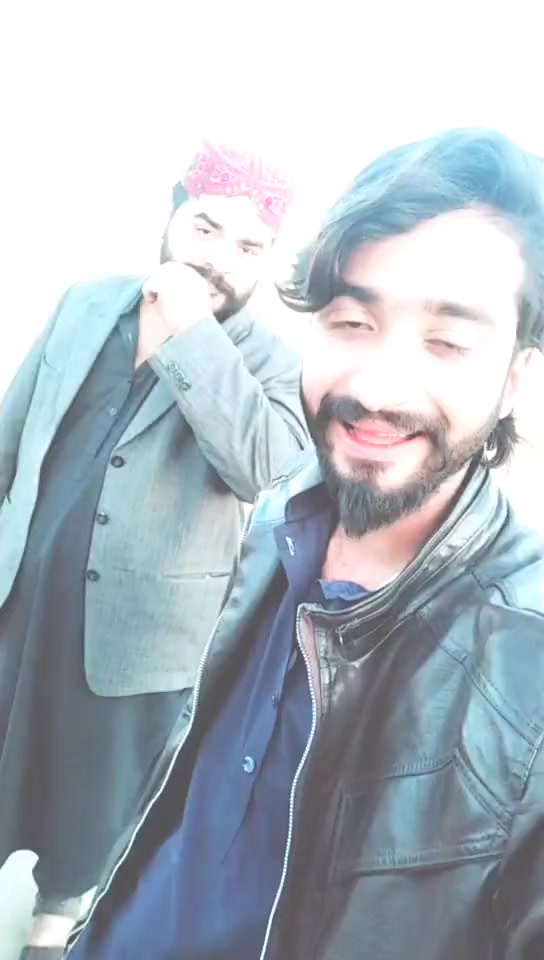@Q&atilde;z&iuml; Muzamil Qureshi