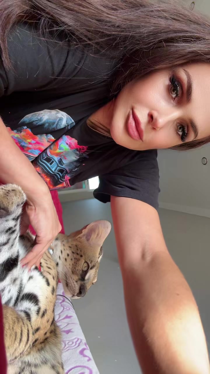 @Иса
