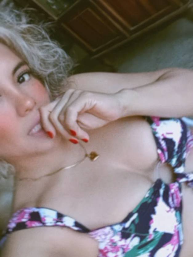 @Mar&iacute;a Fernanda