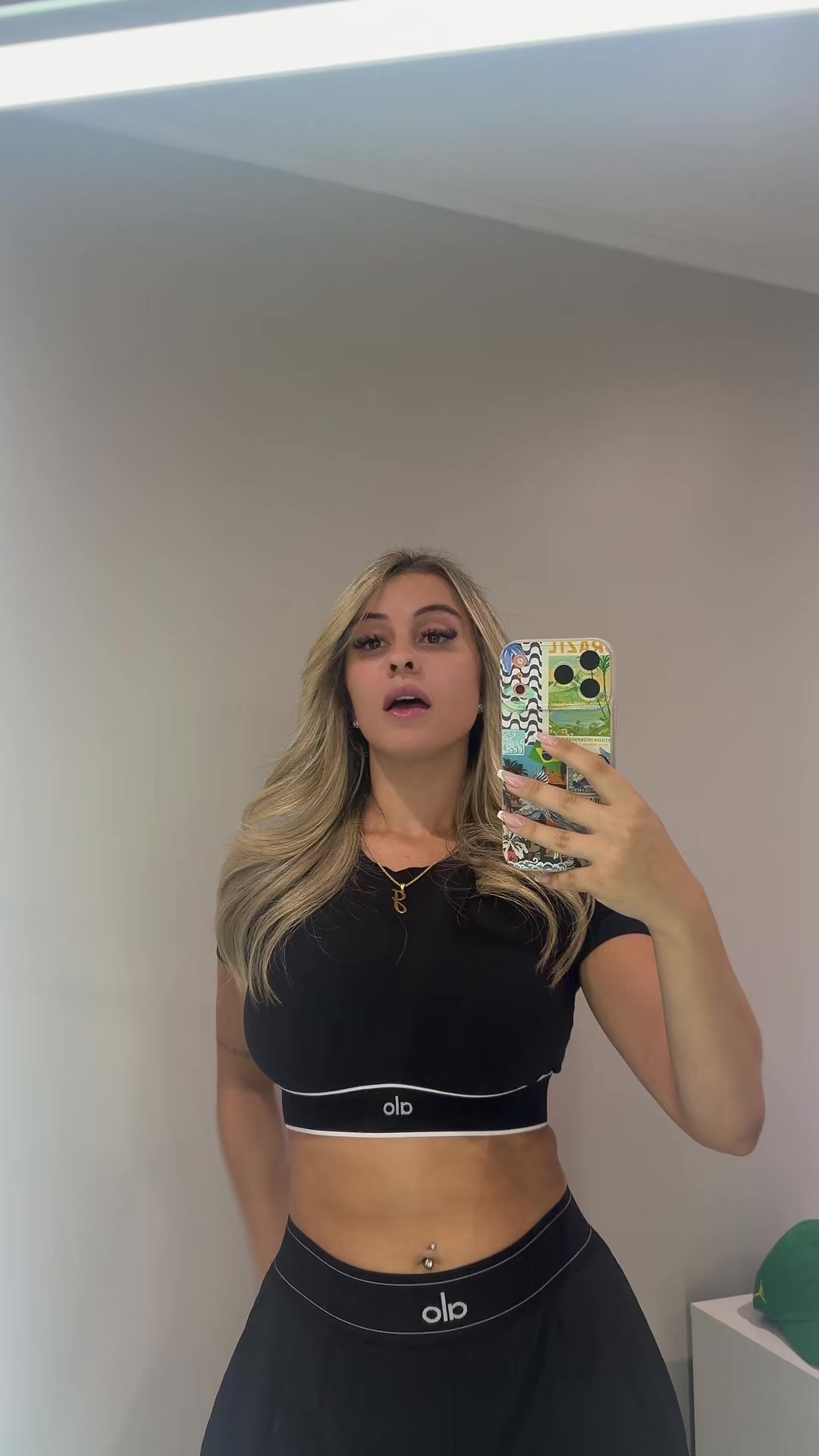 @Jenniffer_Rodriguess