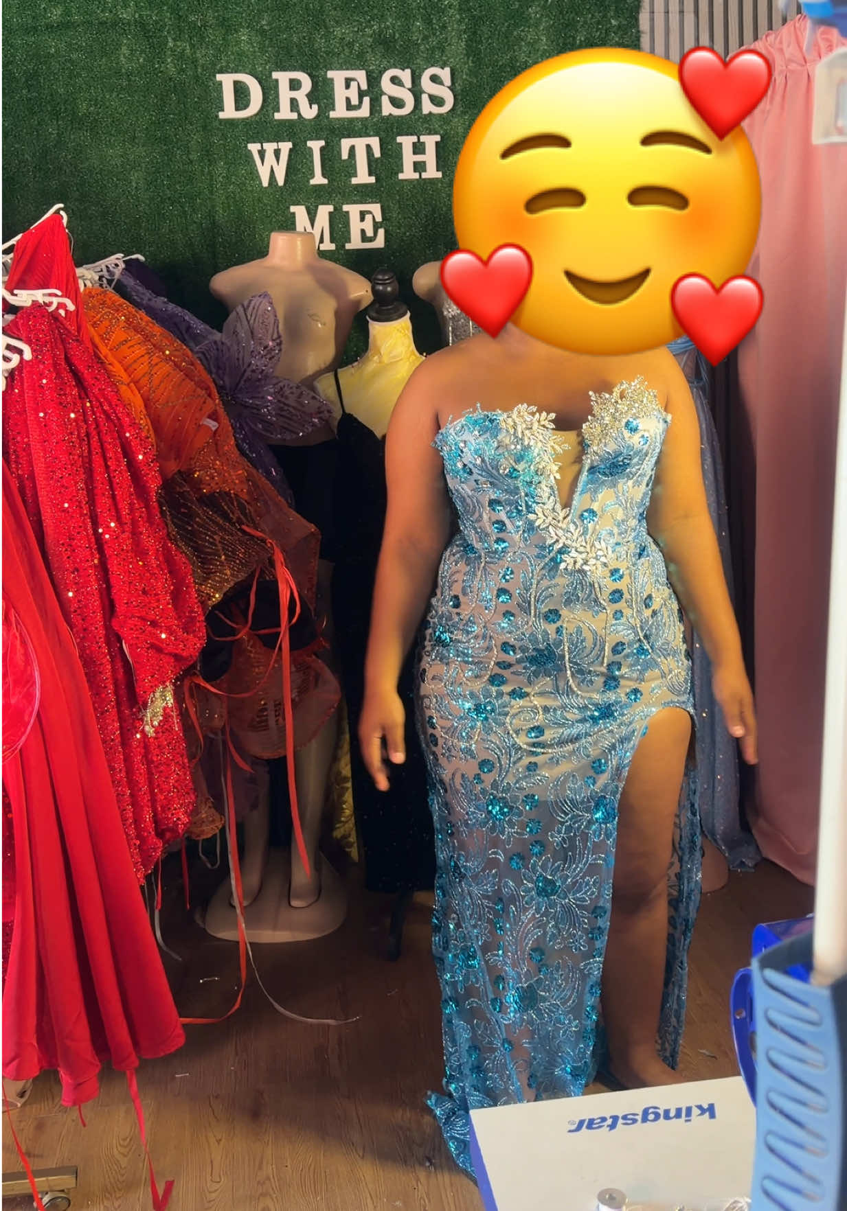 @dresswithme_sm