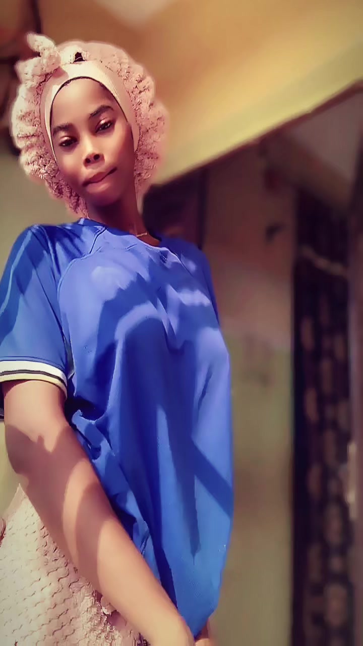 @Adeshola🌸💜⁷