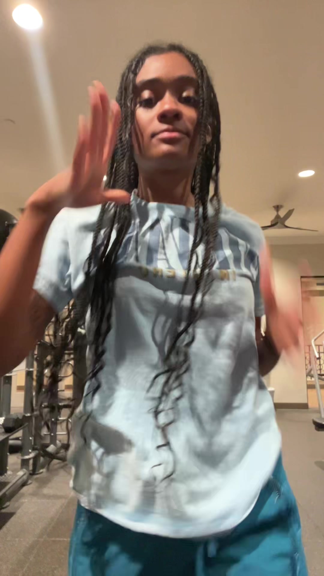 @jessreviewz