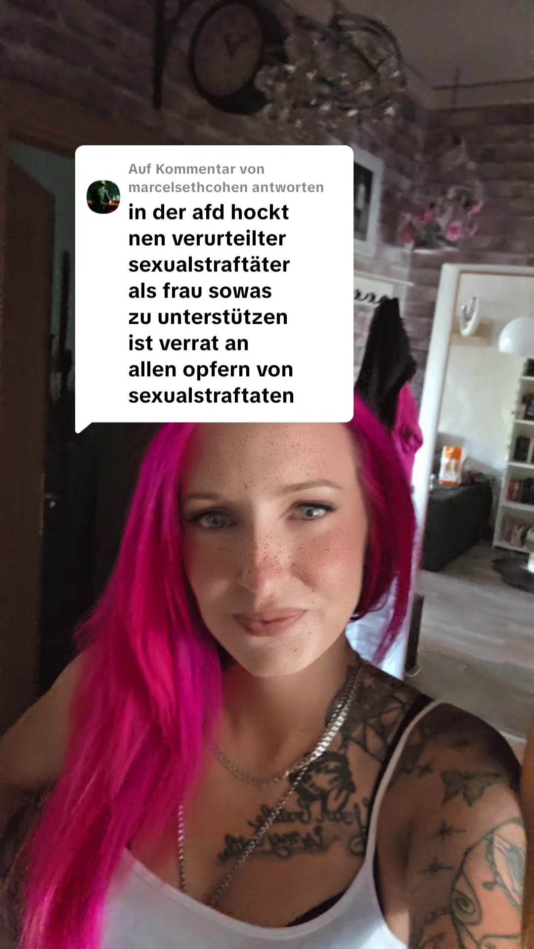 @Crash-Pink😈🇩🇪🦅