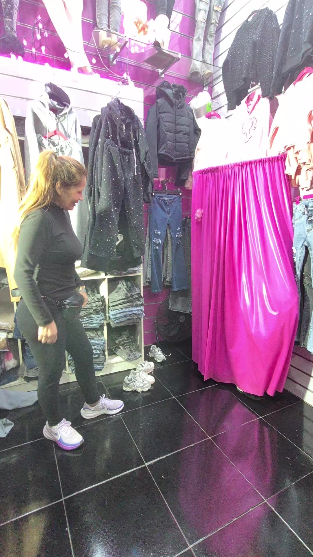 @minitas.fashion