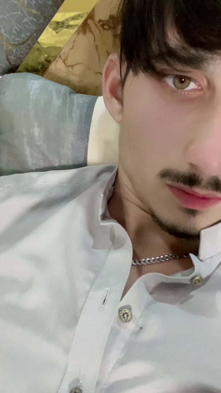 @🦅🔥MR◕‿◕LALAY🔥🦅