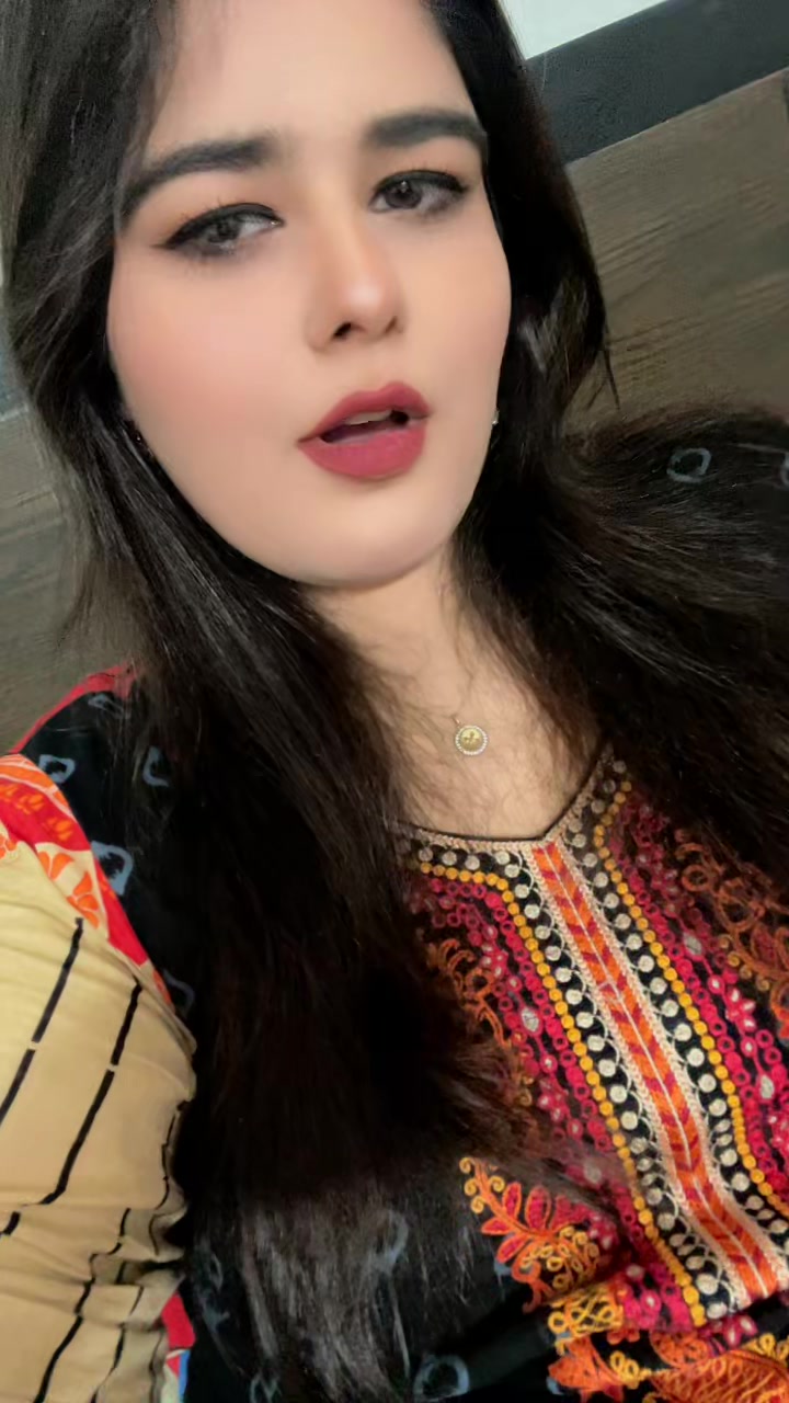 @Kanza_siddiqui