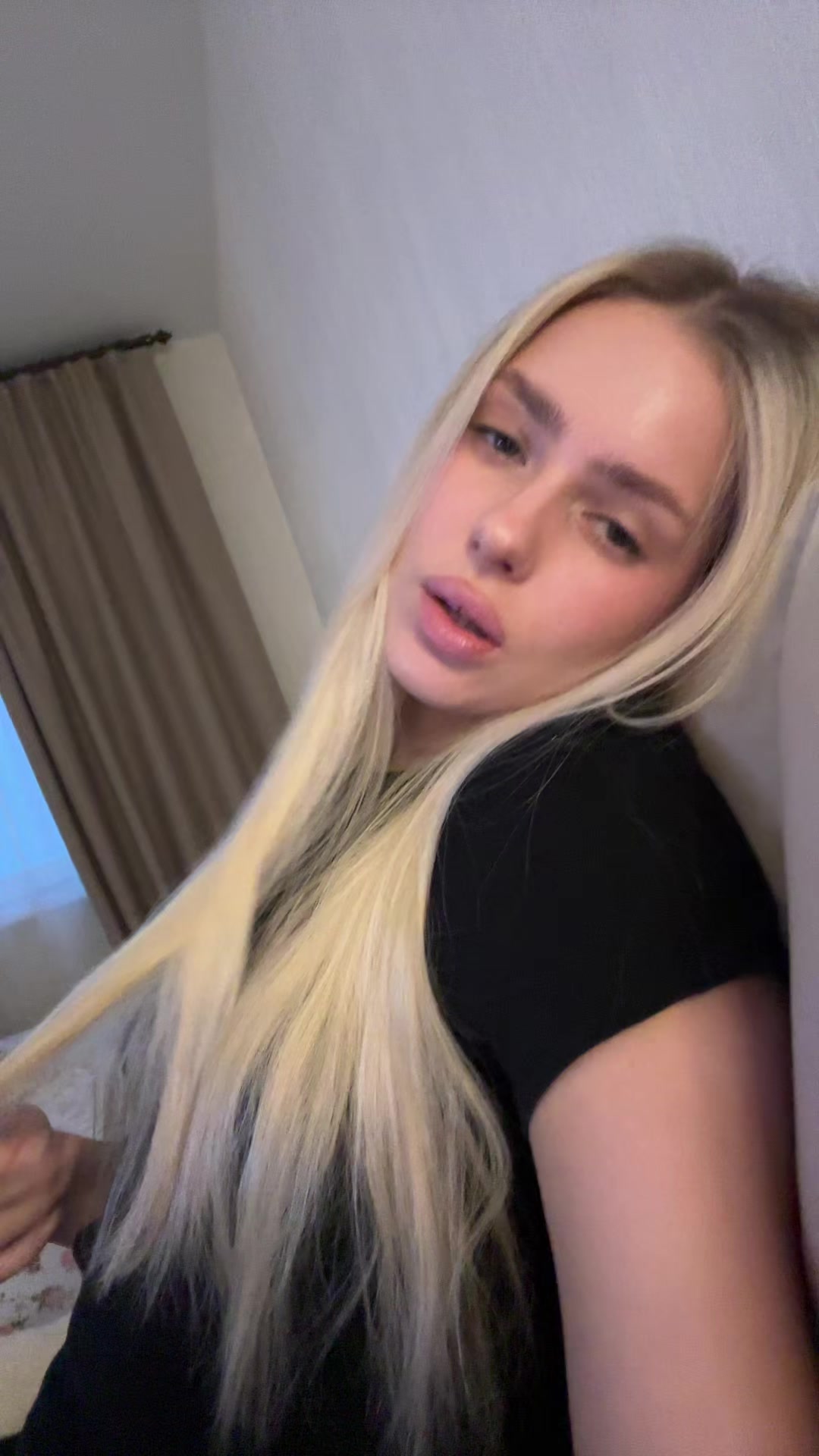 @ahhriri