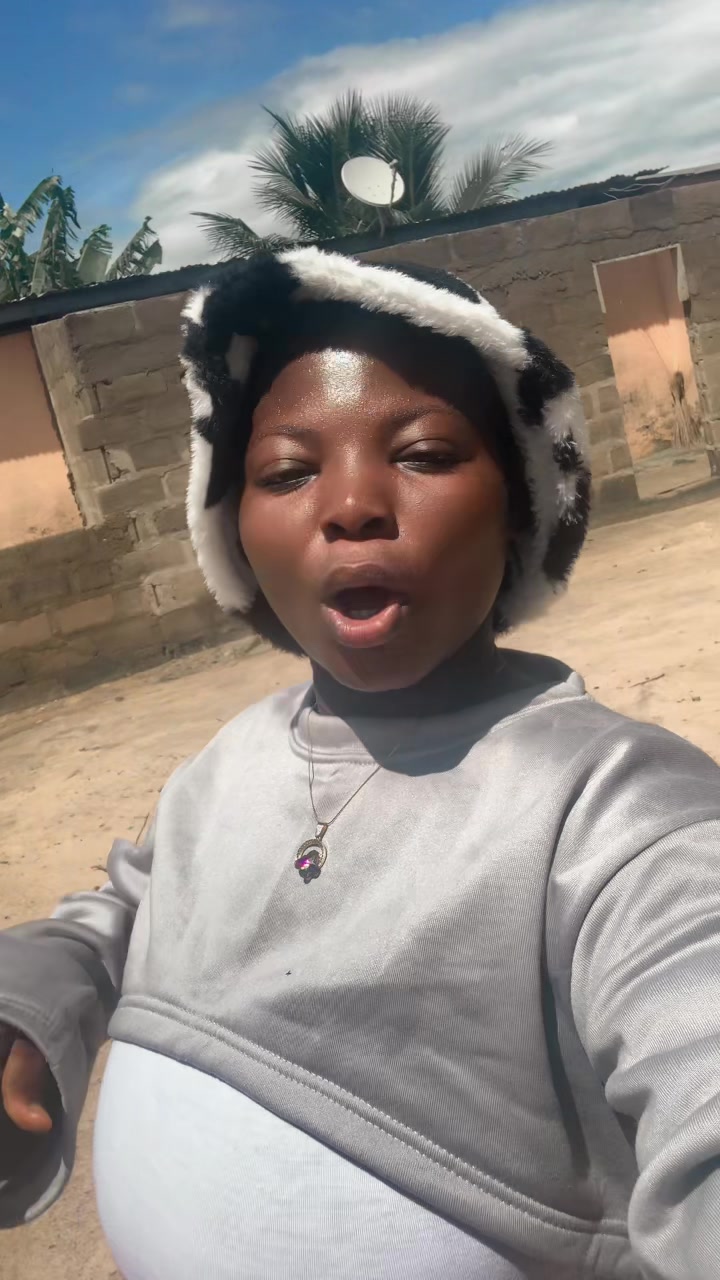 @Main wife of Rhych Hustler ❤️