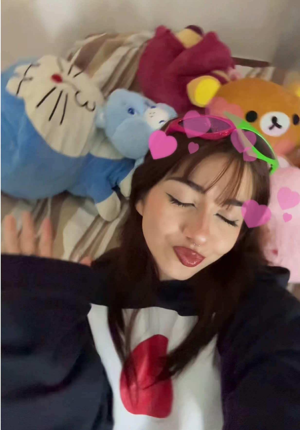 @vickyest