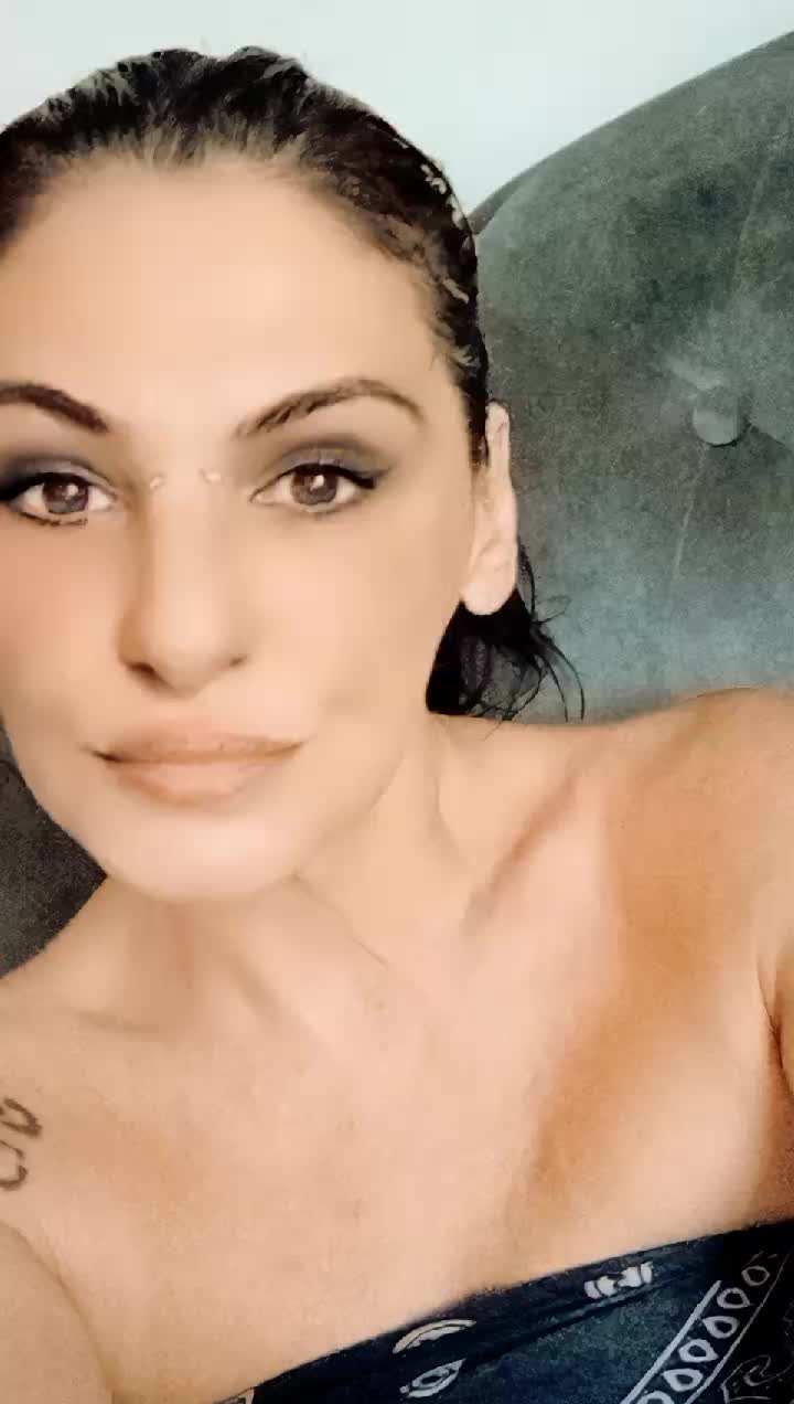@Valentina pupa