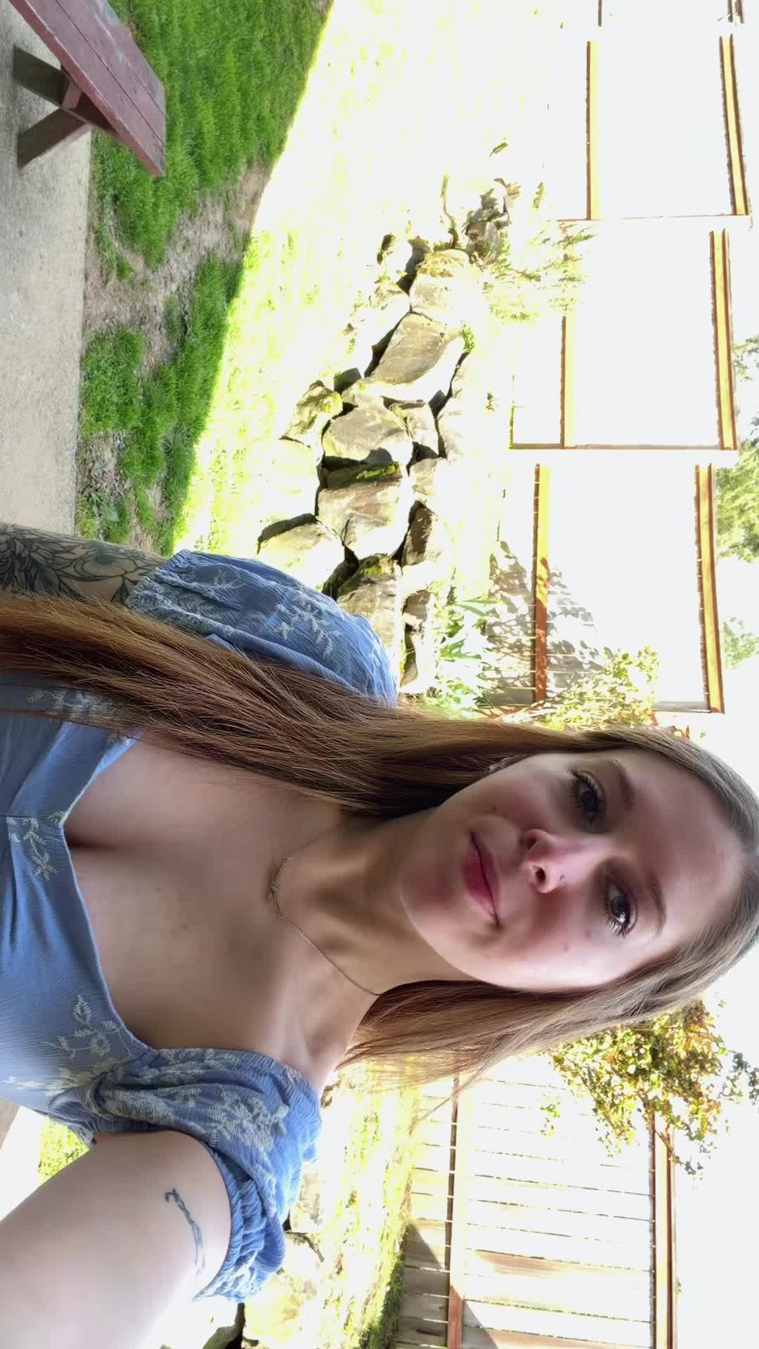 @elisebriscoe16