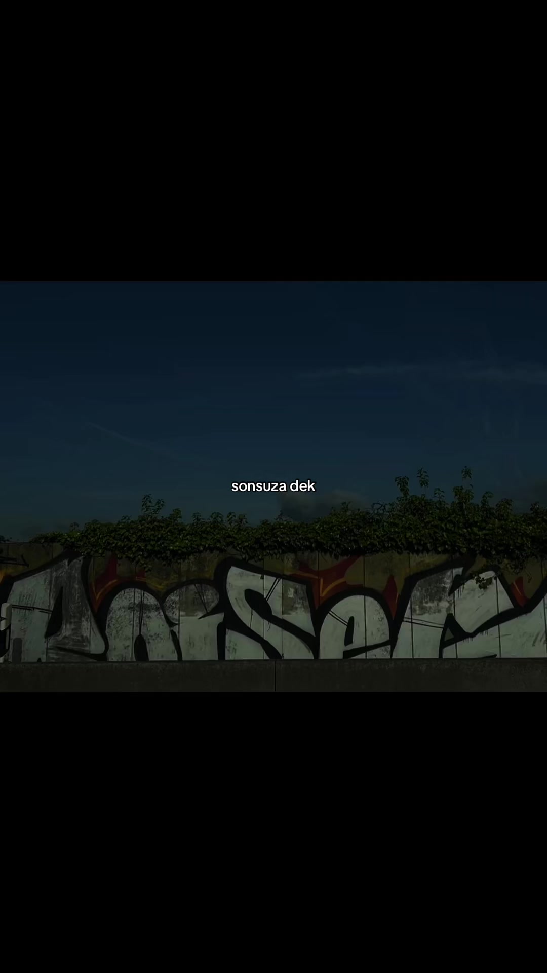 @ℰ.