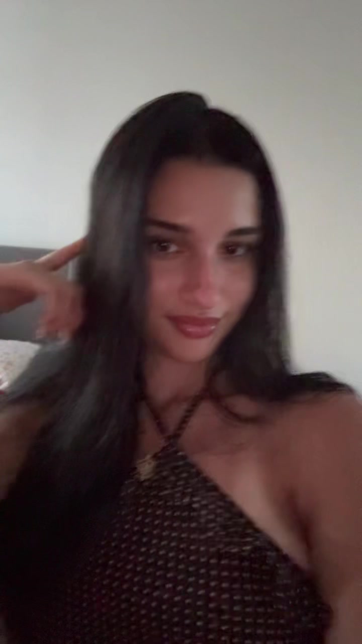 @Valentina