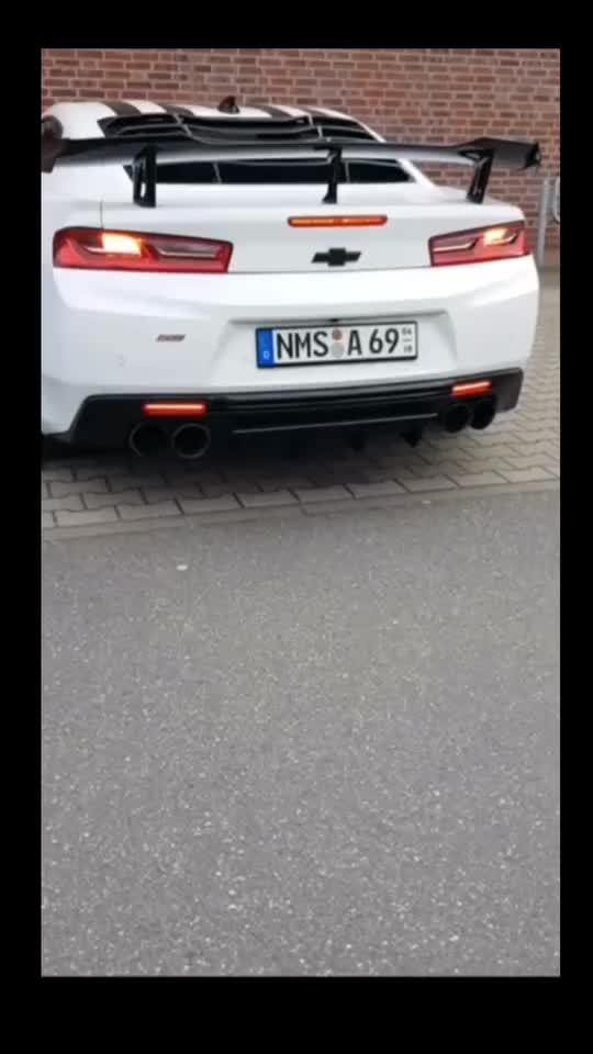 @Sönke Usher