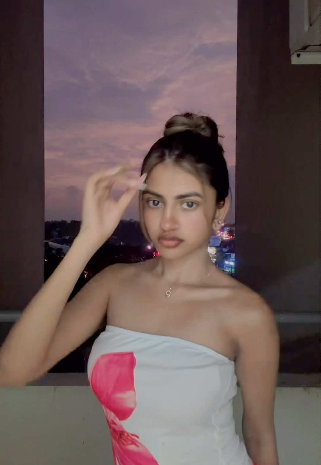 @Y💋ྀིྀི