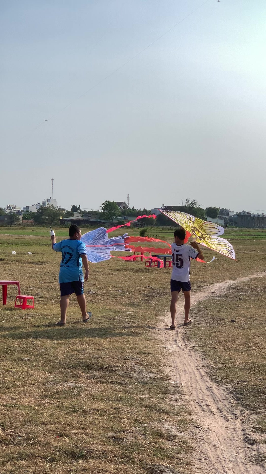 @Thả diều cùng Lợi