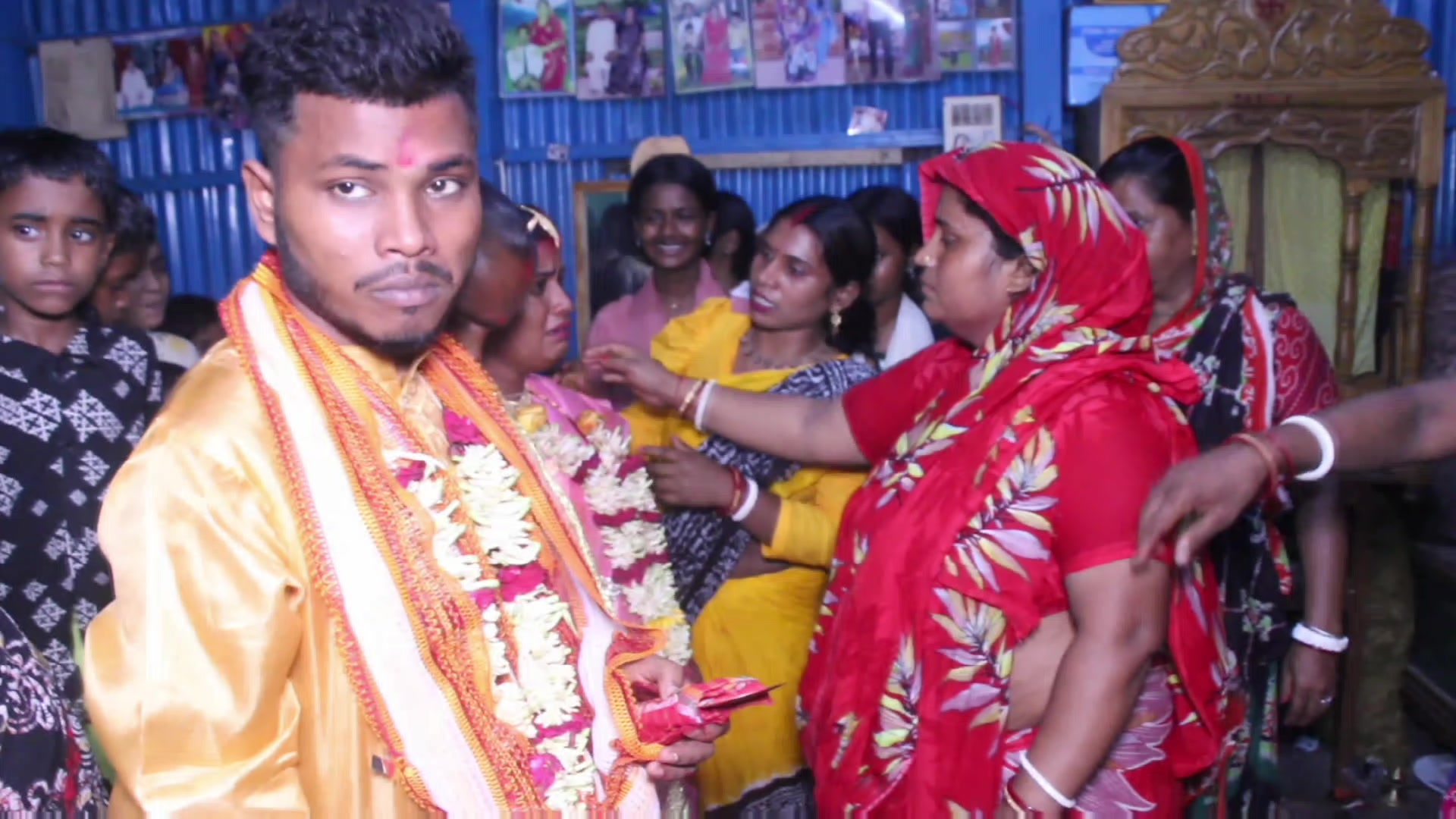 @Anamika Das,,,,