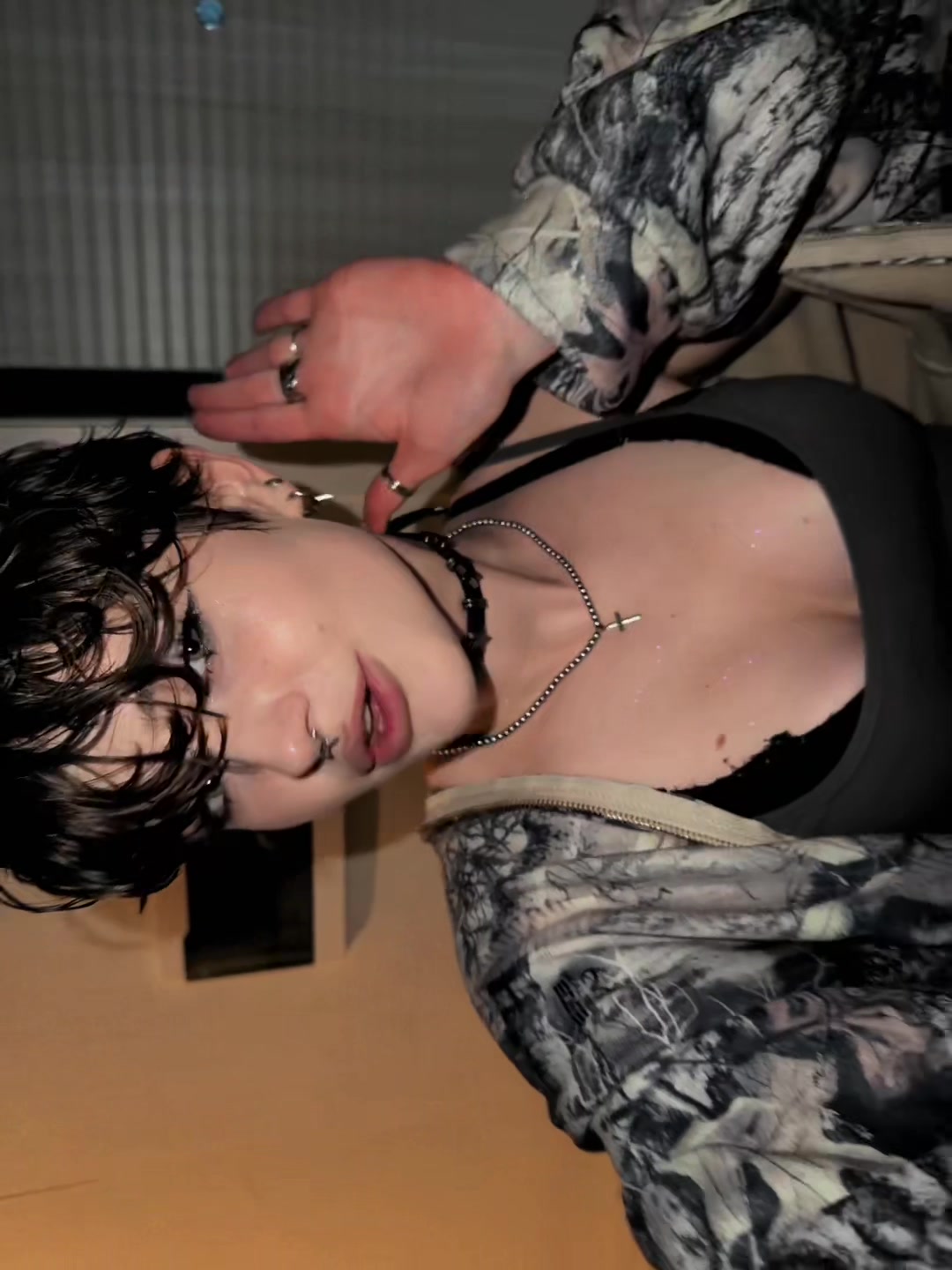 @h3r01nYA