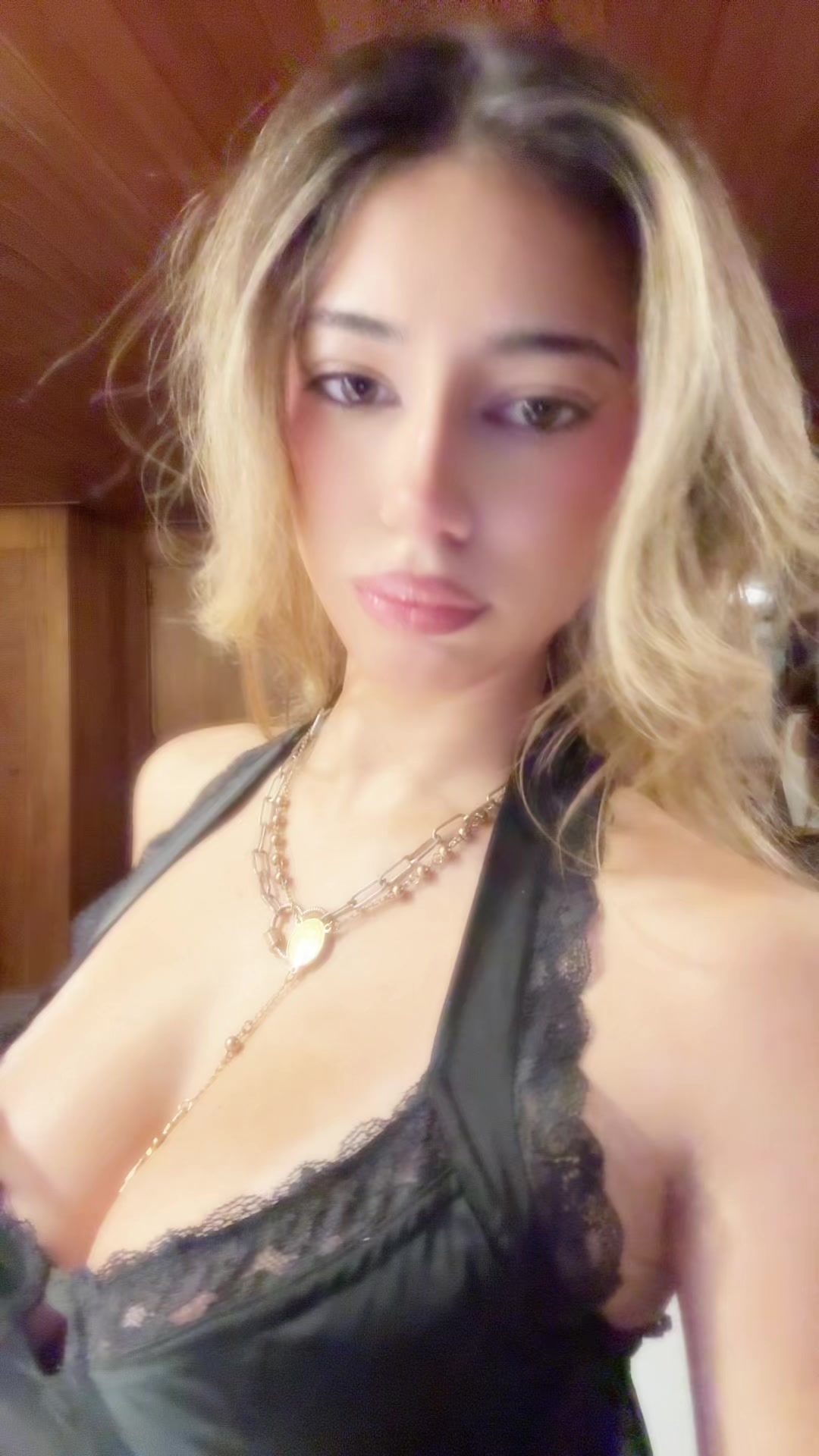 @cams🖤⭐️