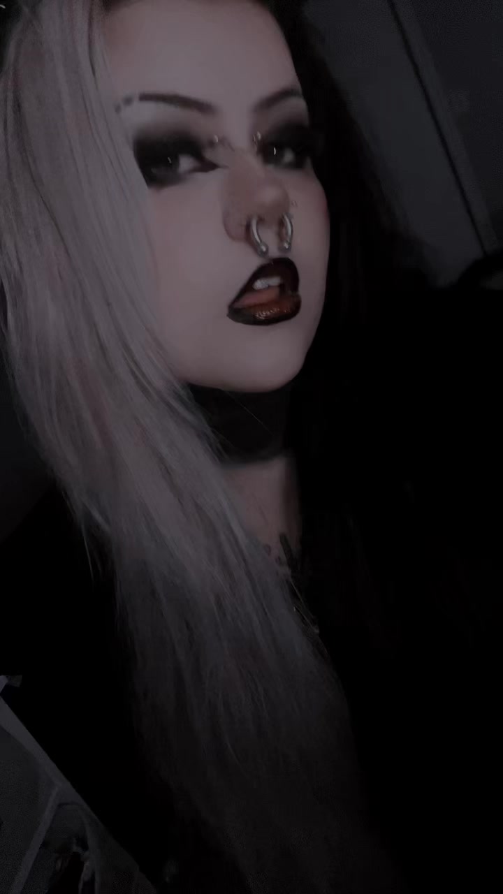 @🗡️Aleena 🗡️