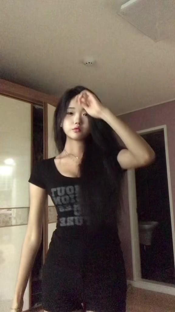 @조 민 정