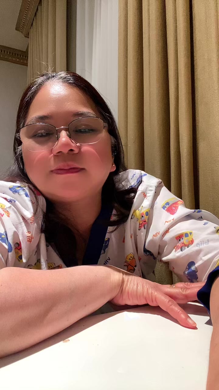 @Loreenweng