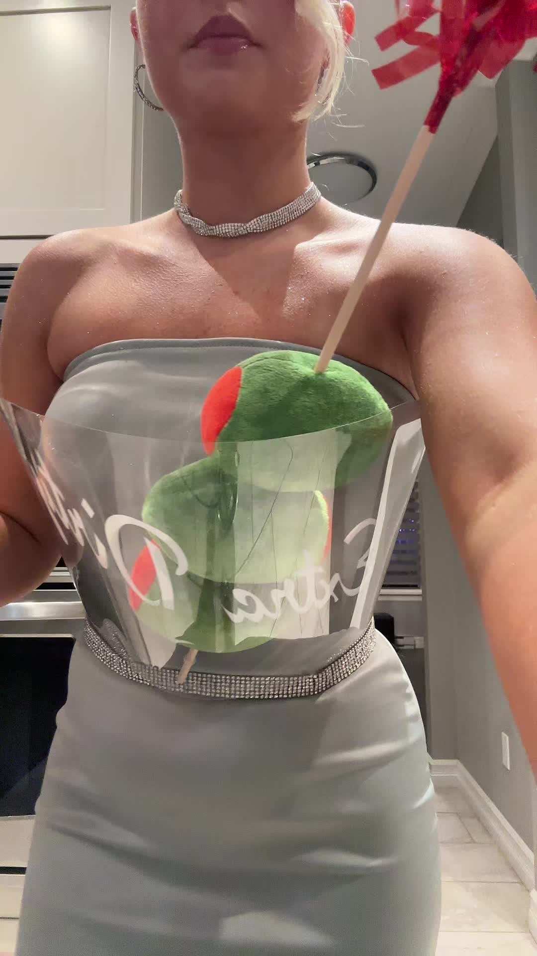 @haylcarlson