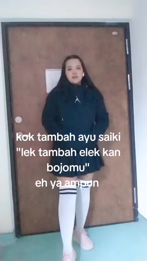 @Dewi Kitty🍑