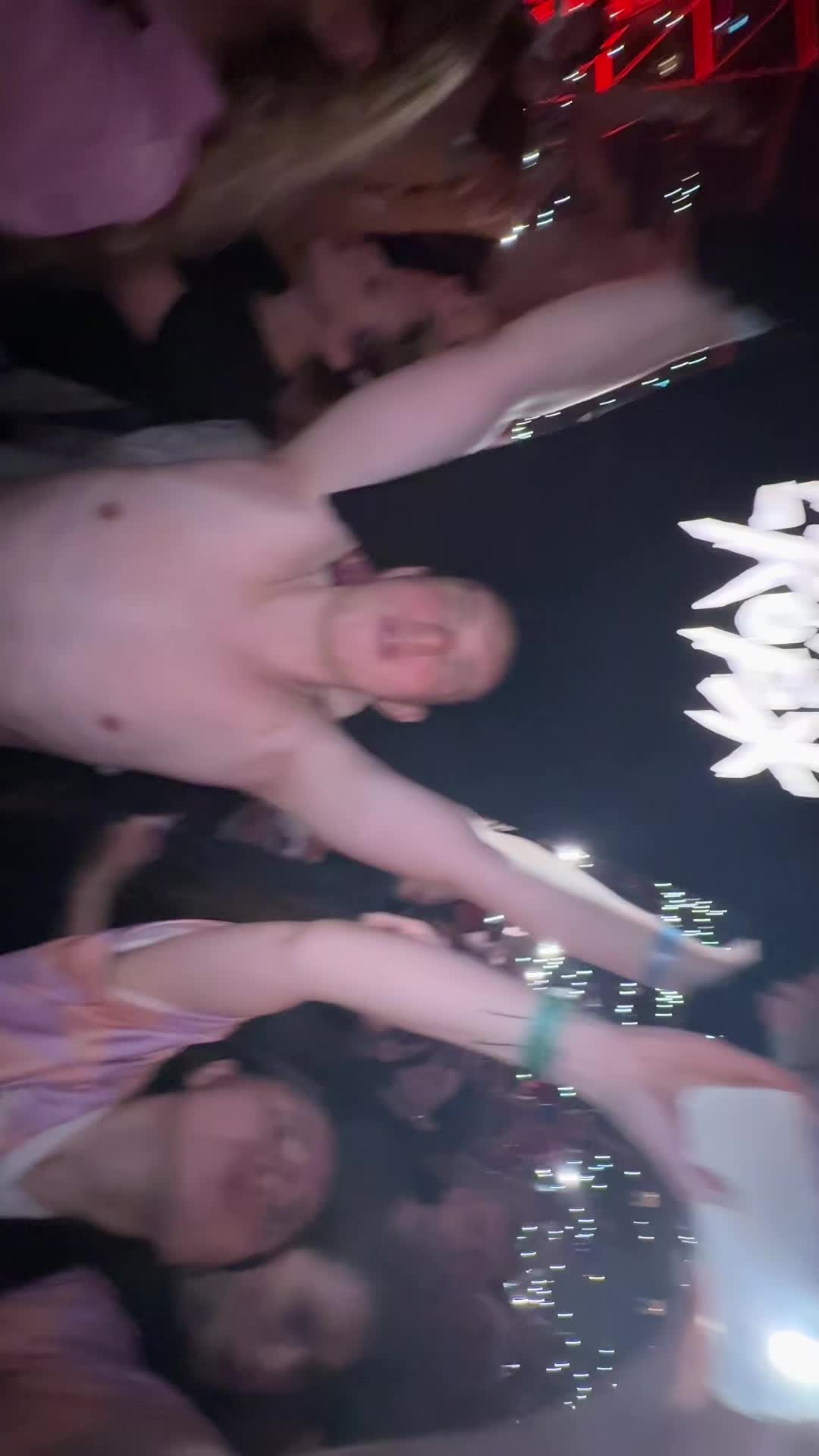 @МАКСООН?