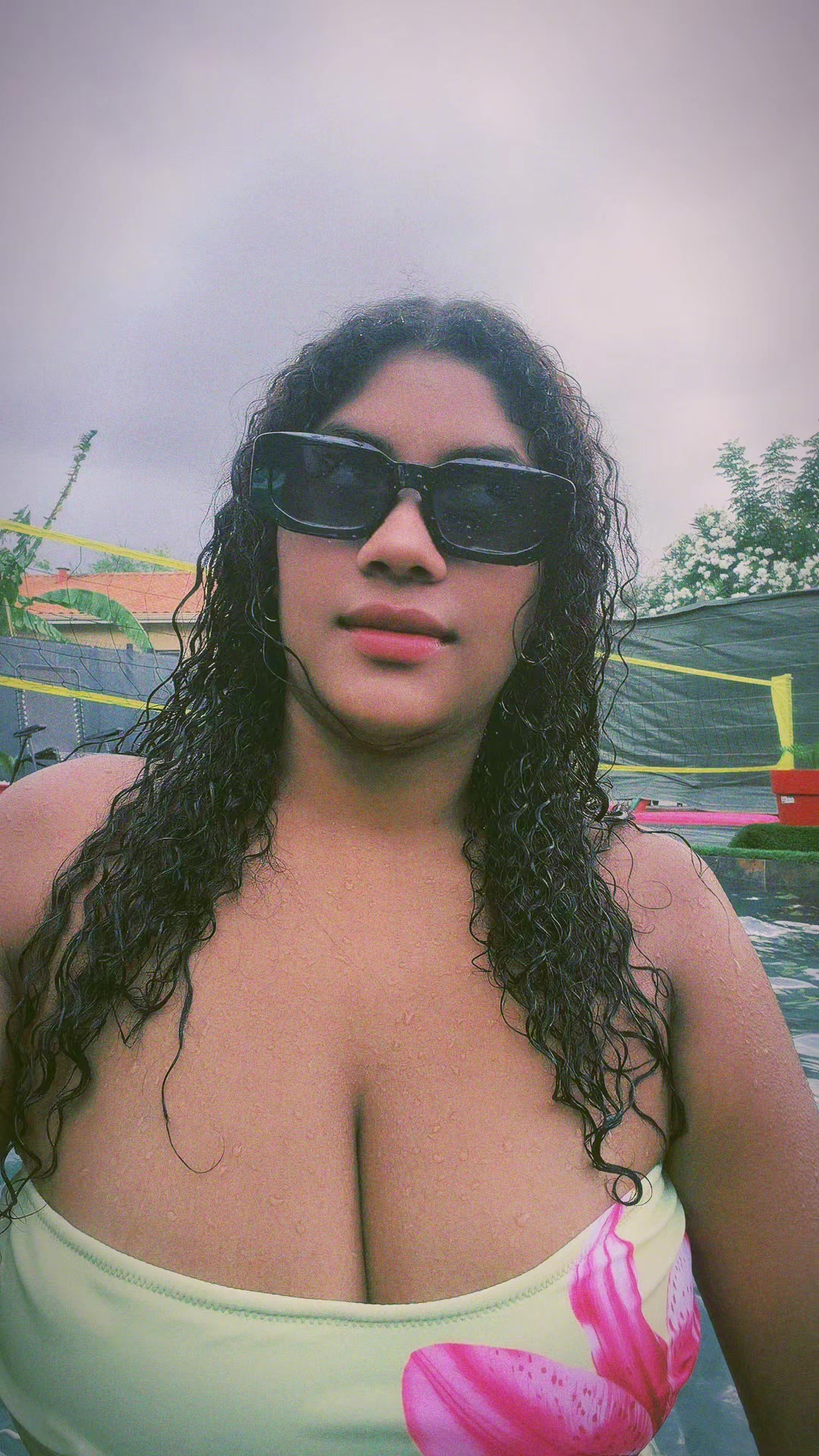 @Paola C💟