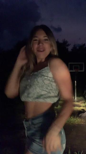 @Carmen Elise