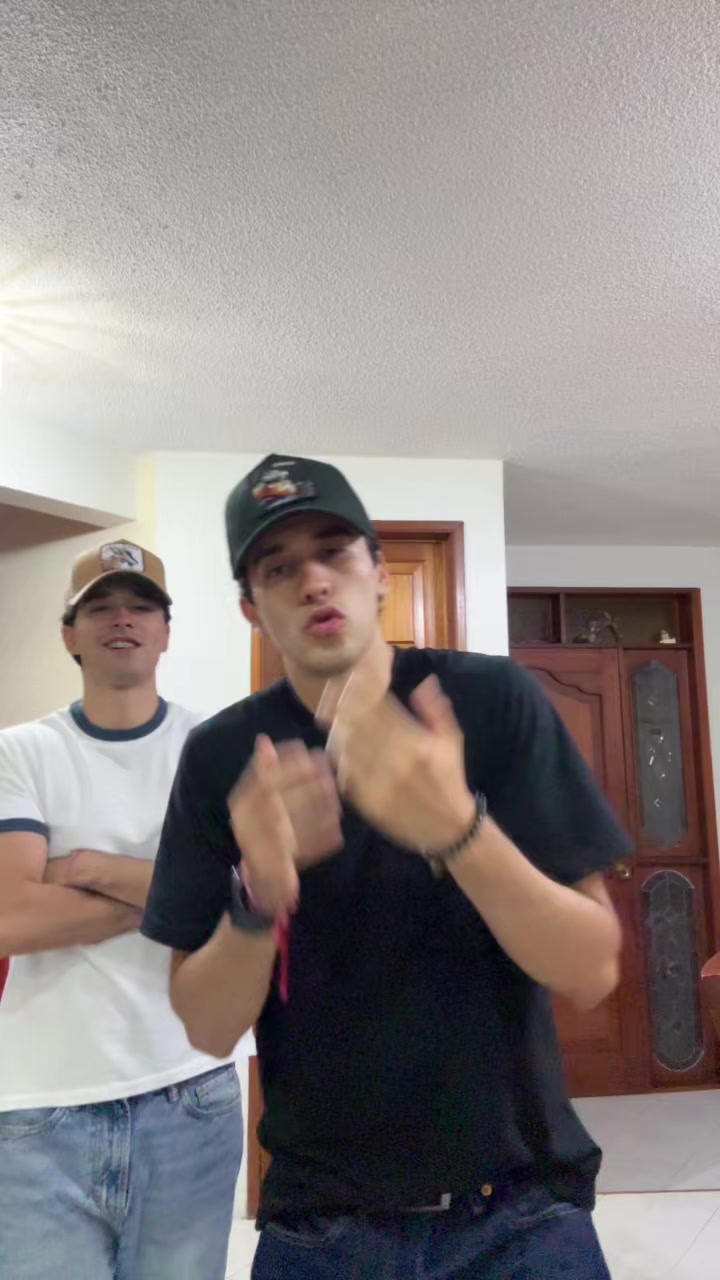 @Zavaleta