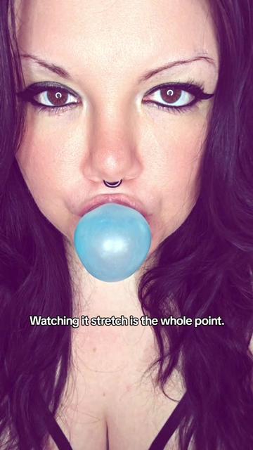@Rachel 👽💜